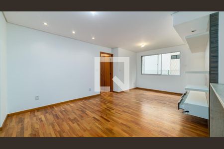 Apartamento à venda com 2 quartos, 75m² em Vila Uberabinha, São Paulo