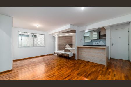 Apartamento à venda com 2 quartos, 75m² em Vila Uberabinha, São Paulo