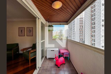 Sacada de apartamento à venda com 3 quartos, 117m² em Campo Belo, São Paulo