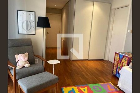 Apartamento à venda com 2 quartos, 134m² em Vila Nova Conceição, São Paulo