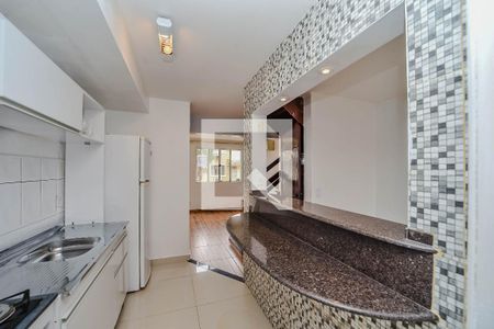 Casa de condomínio à venda com 74m², 2 quartos e 1 vaga Casa de condomínio à venda com 74m², 2 quartos e 1 vagaCozinha
