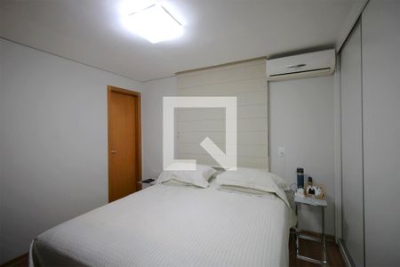 Suite de apartamento à venda com 3 quartos, 106m² em Fernão Dias, Belo Horizonte