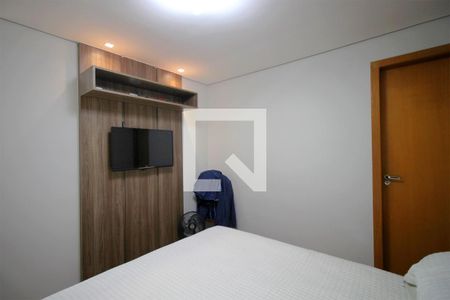 Suite de apartamento à venda com 3 quartos, 106m² em Fernão Dias, Belo Horizonte