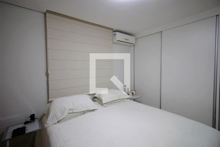 Suite de apartamento à venda com 3 quartos, 106m² em Fernão Dias, Belo Horizonte