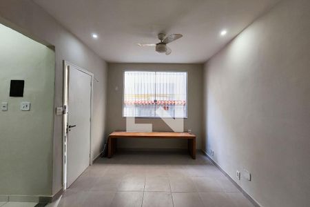 Sala de apartamento para alugar com 1 quarto, 35m² em Laranjeiras, Rio de Janeiro