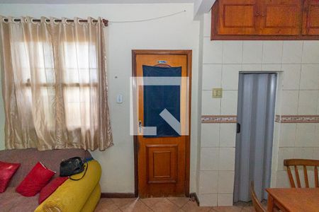 Sala/Cozinha de casa para alugar com 2 quartos, 80m² em Bento Ribeiro, Rio de Janeiro