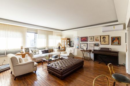 Sala de apartamento para alugar com 3 quartos, 234m² em Higienópolis, São Paulo