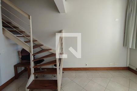 Sala de apartamento à venda com 1 quarto, 70m² em Cambuí, Campinas