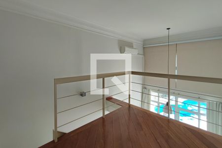 Quarto de apartamento à venda com 1 quarto, 70m² em Cambuí, Campinas