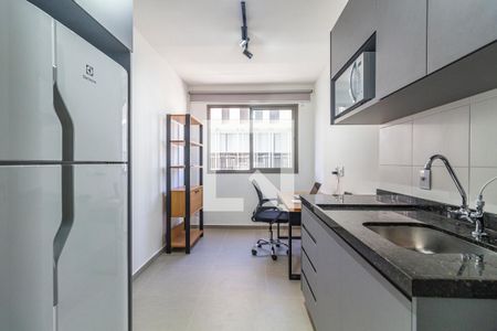 Sala/Cozinha de apartamento à venda com 1 quarto, 24m² em Pinheiros, São Paulo