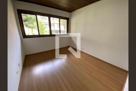 Casa à venda com 4 quartos, 230m² em Alphaville, Santana de Parnaíba