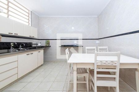 Casa à venda com 3 quartos, 192m² em Vila Madalena, São Paulo