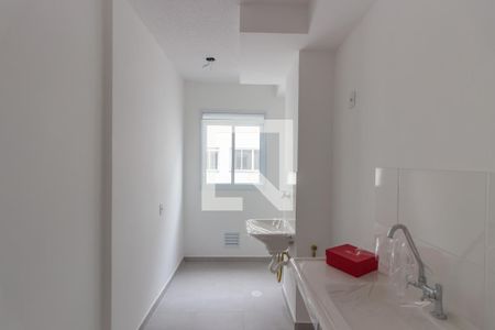 Cozinha e Área de Serviço de kitnet/studio para alugar com 1 quarto, 24m² em Jardim Helena, São Paulo