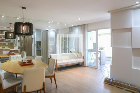 Sala de apartamento à venda com 3 quartos, 129m² em Vila Anastácio, São Paulo