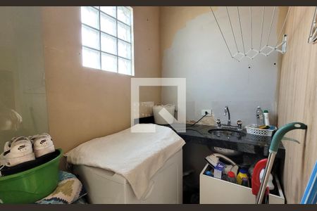 Apartamento para alugar com 80m², 2 quartos e 1 vaga Apartamento para alugar com 80m², 2 quartos e 1 vagaLavanderia