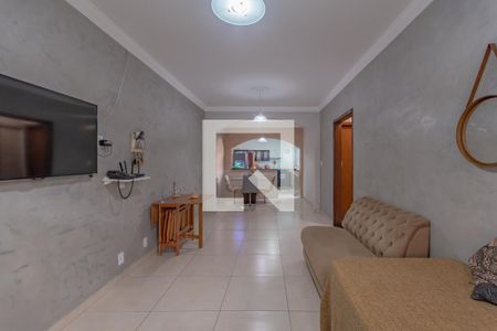 Sala de casa à venda com 2 quartos, 87m² em Santa Monica, Belo Horizonte