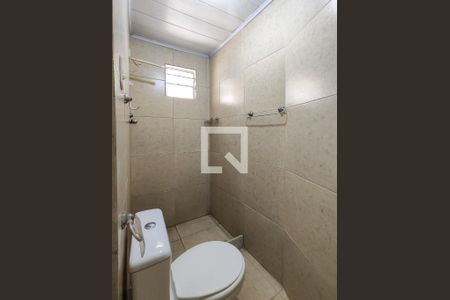 Banheiro de kitnet/studio para alugar com 1 quarto, 21m² em São Cristóvão, Rio de Janeiro