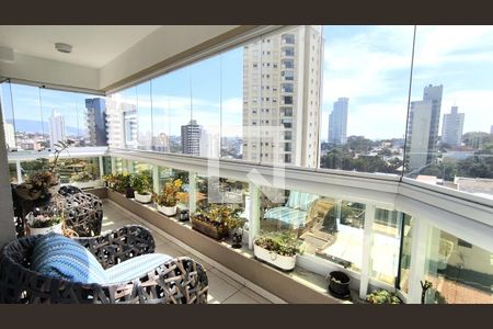 Sala - Varanda de apartamento à venda com 3 quartos, 158m² em Vila Boaventura, Jundiaí