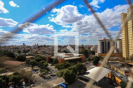 Sala - Vista  de apartamento para alugar com 3 quartos, 70m² em Santa Efigênia, Belo Horizonte