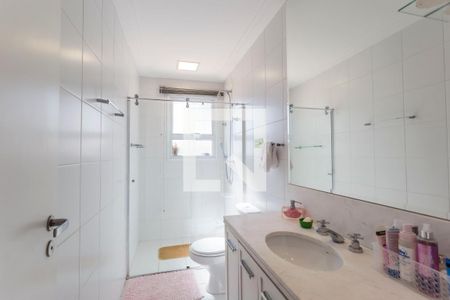 Banheiro da Suíte 1 de casa de condomínio à venda com 4 quartos, 210m² em Indianópolis, São Paulo