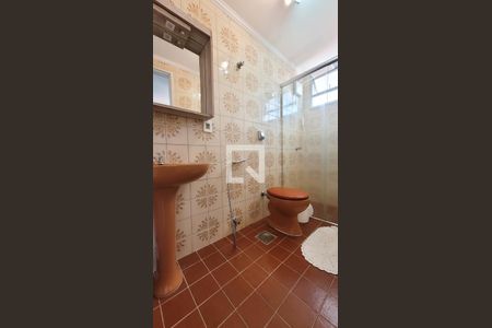 Banheiro de apartamento à venda com 1 quarto, 51m² em Botafogo, Campinas