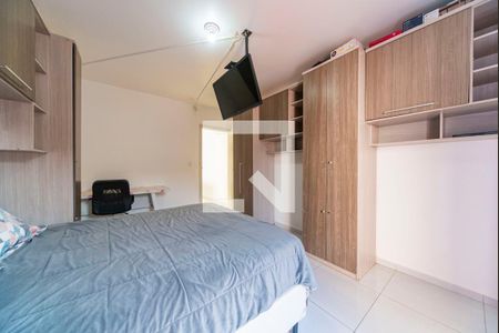 Quarto 1 de casa à venda com 2 quartos, 188m² em Parque Industriário, Santo André