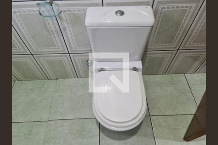 Banheiro  de casa para alugar com 1 quarto, 25m² em Vila Nova Bonsucesso, Guarulhos