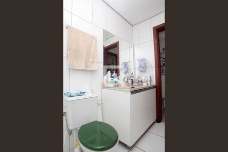 Banheiro de apartamento à venda com 1 quarto, 50m² em Centro Histórico, Porto Alegre