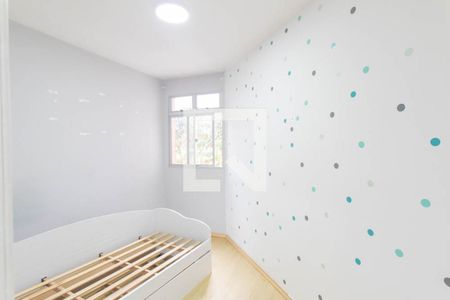 Quarto 1 de apartamento para alugar com 2 quartos, 53m² em Capão Raso, Curitiba