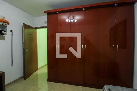 Quarto de casa à venda com 4 quartos, 117m² em Vila Invernada, São Paulo