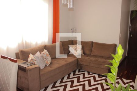 Sala de apartamento à venda com 3 quartos, 74m² em Centro, Contagem