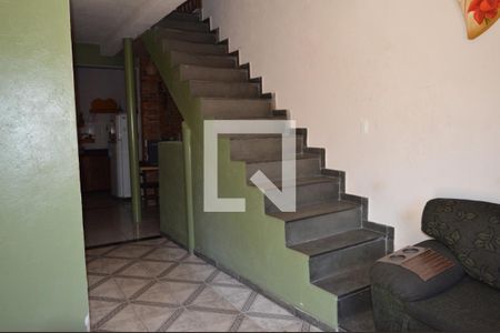 sala de casa à venda com 5 quartos, 270m² em Centro, Contagem