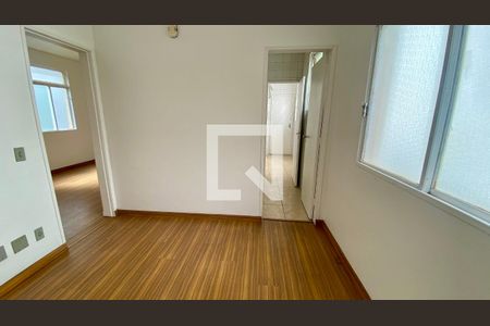 Sala 2 de apartamento para alugar com 3 quartos, 100m² em Cidade Jardim, Belo Horizonte