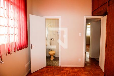 Quarto 1 de apartamento para alugar com 3 quartos, 100m² em Santo Antônio, Belo Horizonte