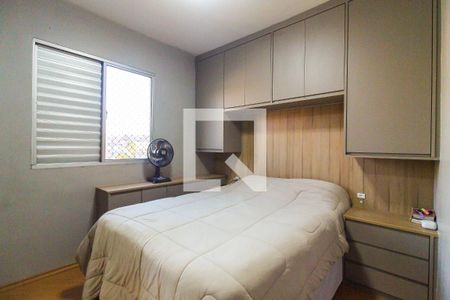 Quarto 1 de apartamento à venda com 2 quartos, 50m² em Vila Carmosina, São Paulo