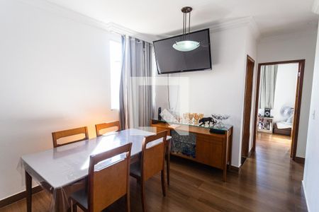 Sala de apartamento à venda com 4 quartos, 120m² em Fernão Dias, Belo Horizonte