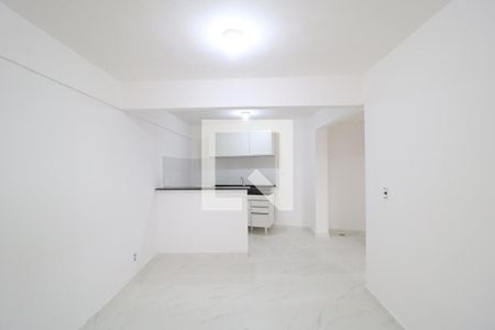 Sala de kitnet/studio para alugar com 1 quarto, 30m² em Piedade, Rio de Janeiro