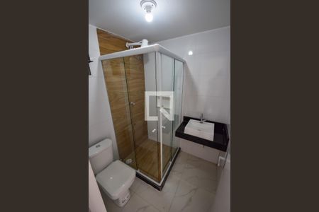 Banheiro de casa de condomínio para alugar com 1 quarto, 30m² em Piedade, Rio de Janeiro