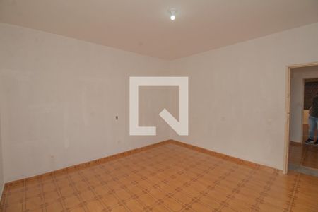 Quarto  de casa à venda com 3 quartos, 125m² em Jardim Santa Adélia, São Paulo