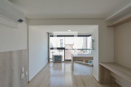 Sala/Quarto de kitnet/studio à venda com 1 quarto, 27m² em Vila Mariana, São Paulo