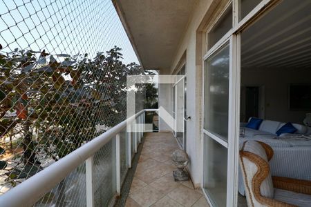 Varanda de apartamento para alugar com 3 quartos, 190m² em Centro, Guarujá