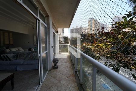 Varanda de apartamento para alugar com 3 quartos, 190m² em Centro, Guarujá