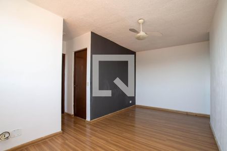 Sala de apartamento para alugar com 2 quartos, 48m² em Inocoop, Guarulhos