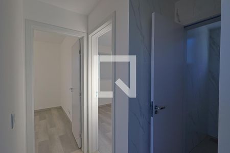 Corredor de apartamento à venda com 2 quartos, 60m² em Padre Eustáquio, Belo Horizonte