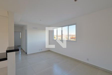 Sala de apartamento à venda com 3 quartos, 73m² em Padre Eustáquio, Belo Horizonte