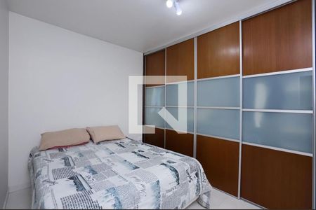 Quarto 1 de apartamento à venda com 2 quartos, 70m² em São João, Porto Alegre