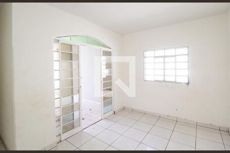 Quarto 2 de casa para alugar com 3 quartos, 80m² em Tibery, Uberlândia