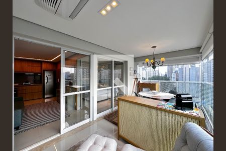 Sacada de kitnet/studio à venda com 1 quarto, 44m² em Brooklin, São Paulo