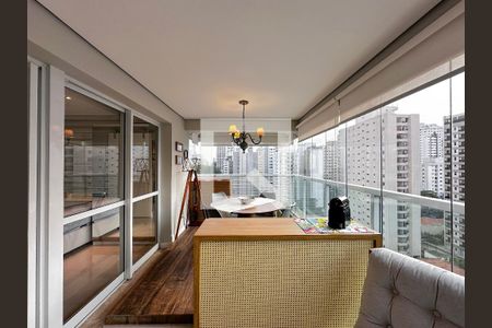 Sacada de kitnet/studio para alugar com 1 quarto, 44m² em Brooklin, São Paulo