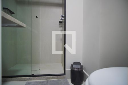 Banheiro Corredor de kitnet/studio para alugar com 1 quarto, 24m² em Centro Histórico, Porto Alegre